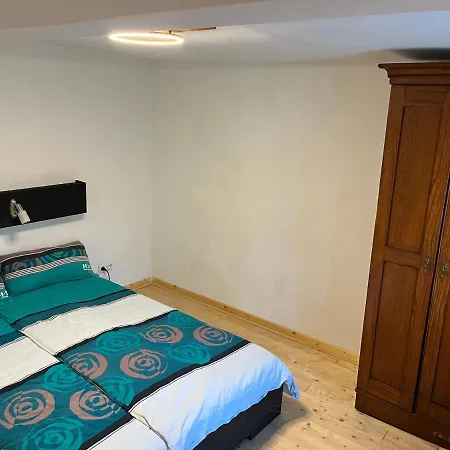 Prázdninový dům Ferienhaus Im Gruenen Mit Garten & Parkplatz Schotten