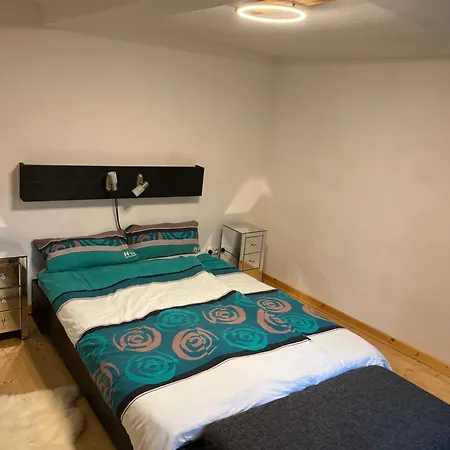 Inklusive Parkplatz בית נופש *