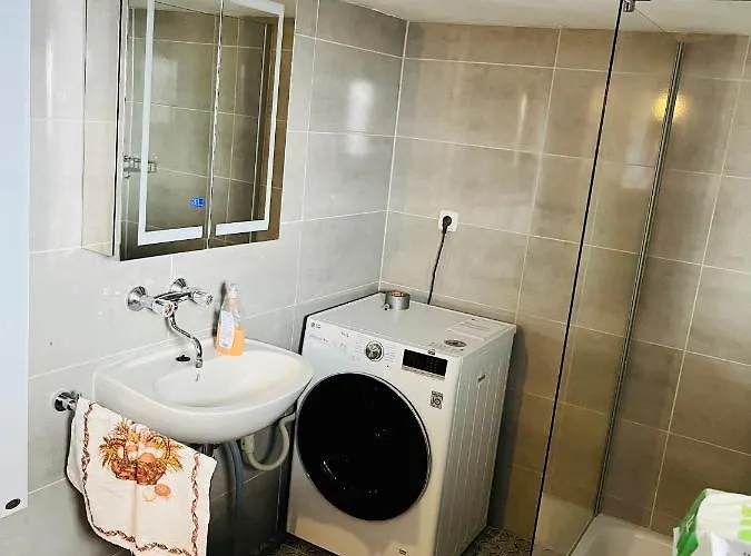 Inklusive Parkplatz * שוטן