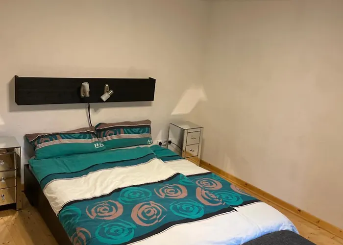 Inklusive Parkplatz בית נופש *